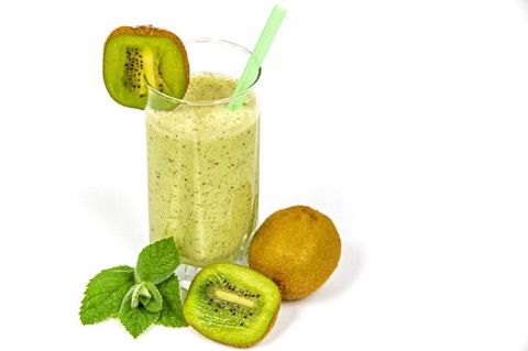 Smoothie med kiwi og avokado